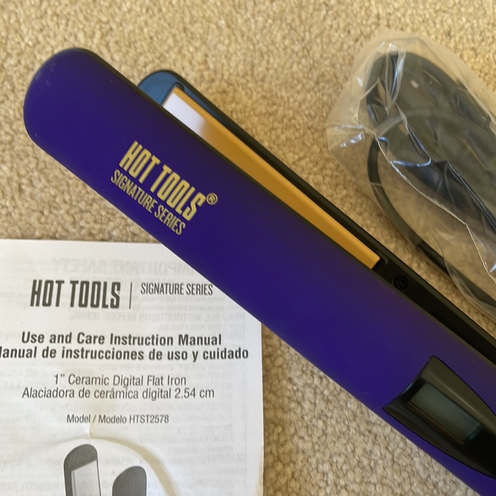 New without box Hot Tools 1” ceramic digital flat iron - Picture 2 of 8
